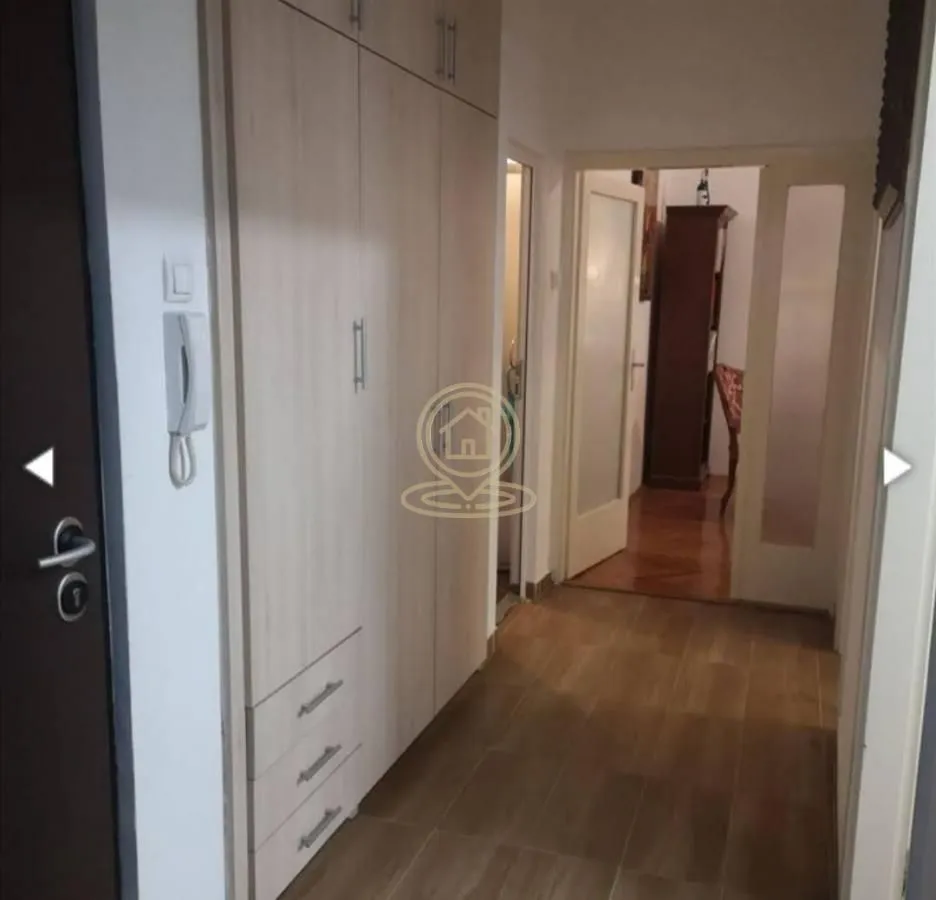Rent, three bedroom apartment, 70m², Vračar Sve Podlokacije, Beograd