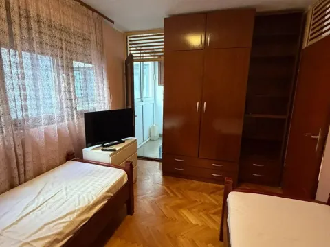 Prodaja, dvosoban stan, 61m², Centar, Bar - image 10