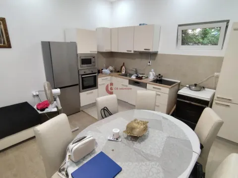 Sale, three bedroom apartment, 140m², Centar, Subotica - image 7