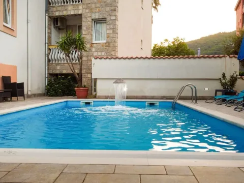 Rent, one bedroom apartment, 40m², Budva, Crna Gora - image 3