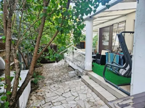 Izdavanje, kuća, 323m², Olimp, Zvezdara Sve Podlokacije - image 5