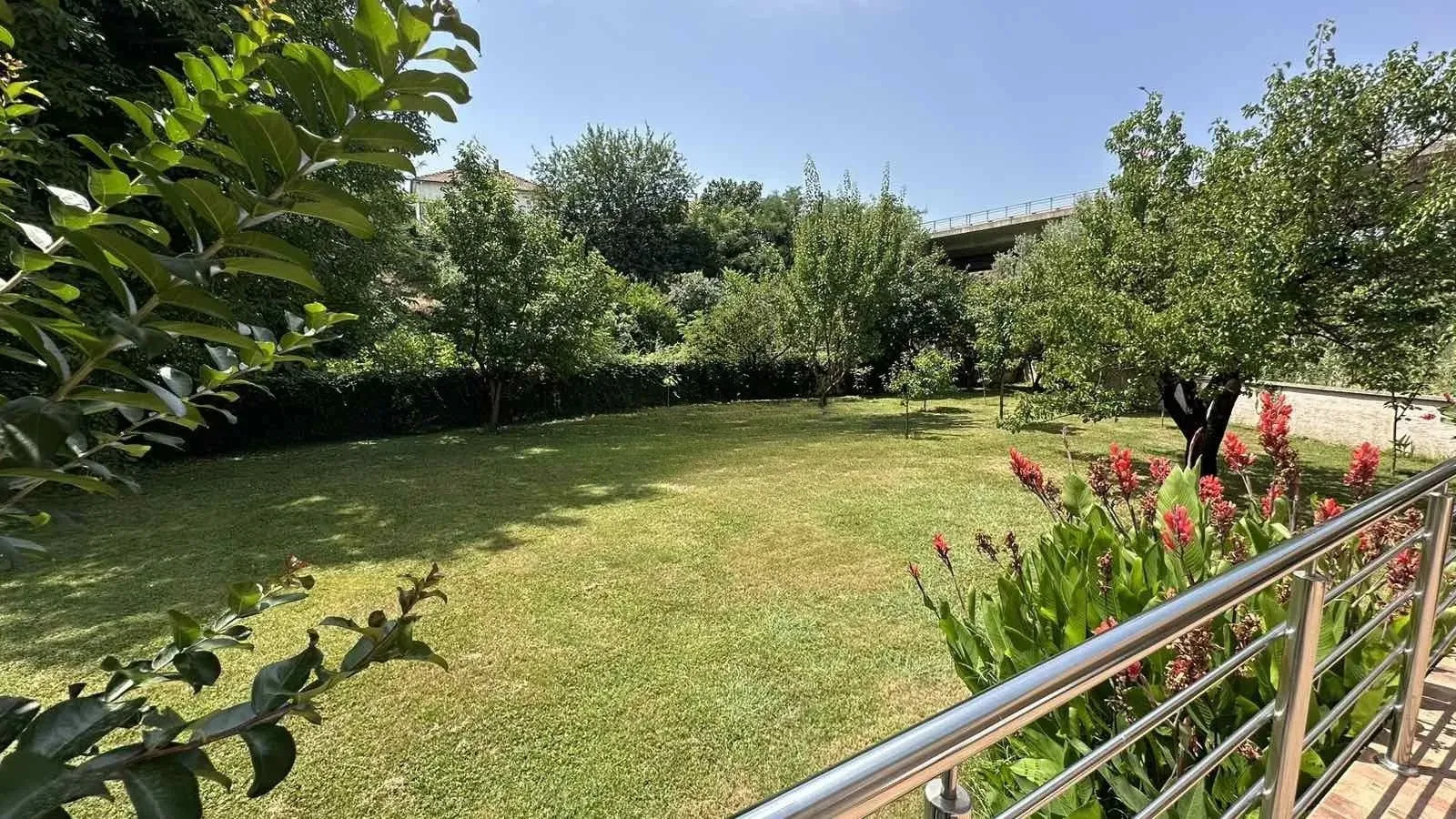 Prodaja, kuća, 301m², Centar, Podgorica