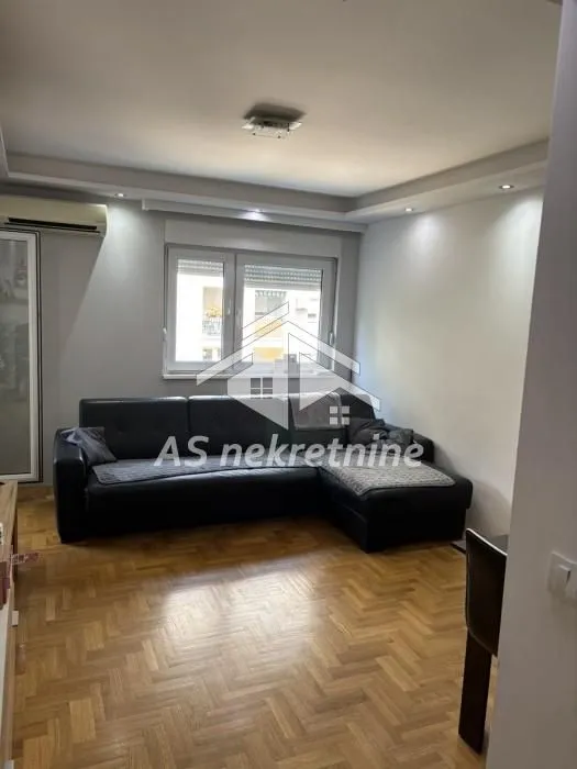 Izdavanje, stan, 42m², Novi Beograd Blok 72, Novi Beograd Sve Podlokacije