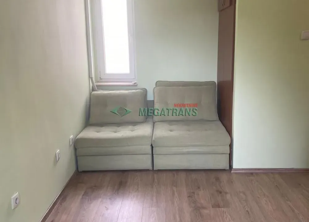 Izdavanje, stan, 18m², Centar, Novi Sad