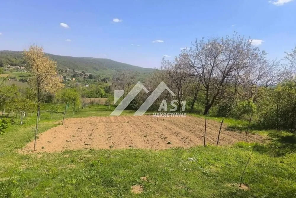 Prodaja, plac, 1400m², Sremska Mitrovica, Srbija