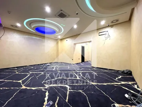 Izdavanje, poslovni prostor, 150m², Centar, Podgorica - image 6