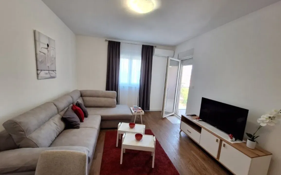 Rent, one bedroom apartment, 46m², Stari Aerodrom, Podgorica
