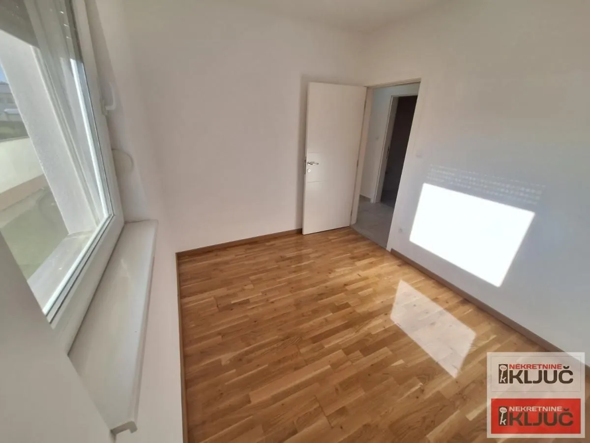 Prodaja, trosoban stan, 74m², Veternička rampa, Novi Sad Sve Podlokacije