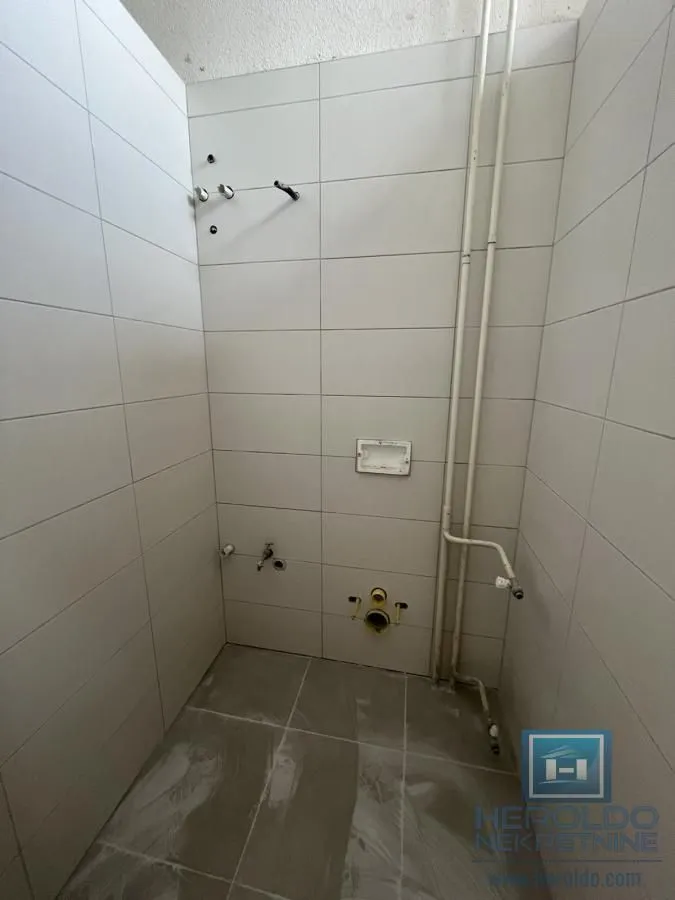 Rent, office space, 65m², Pivara, Jagodina