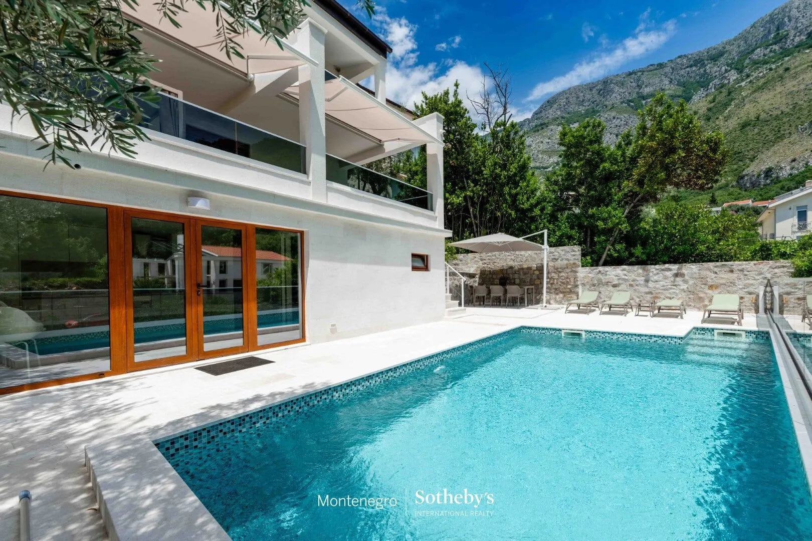Prodaja, kuća, 261m², Rijeka Reževići, Budva