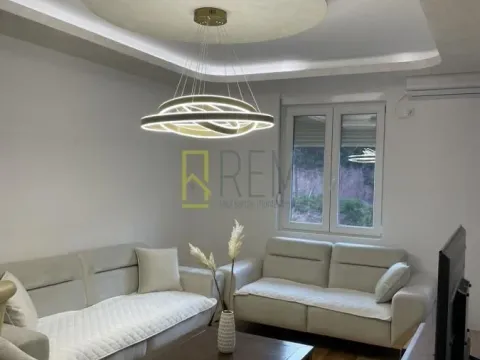 Prodaja, dvosoban stan, 67m², Budva, Crna Gora - image 1