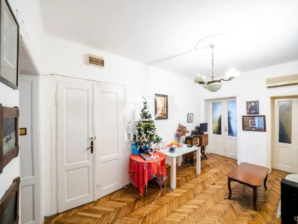 Sale, apartment, 104m², Stari Grad, Beograd