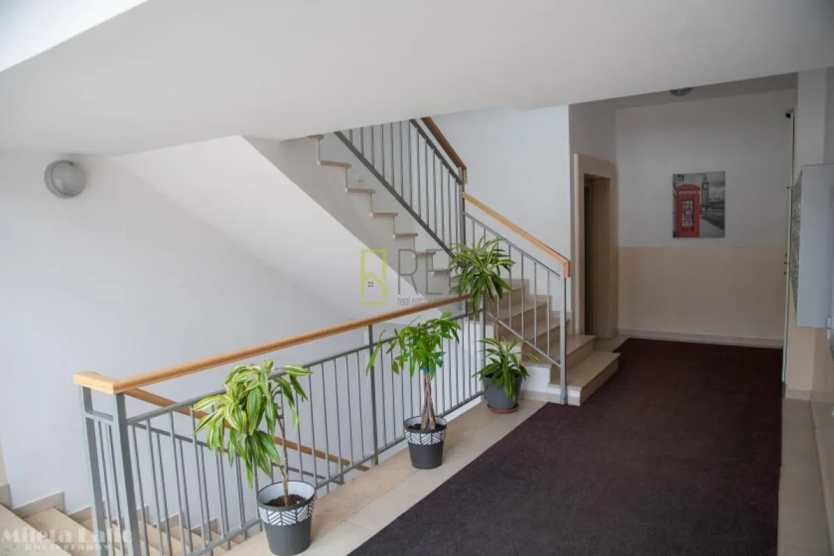 Prodaja, garsonjera, 33m², City Kvart, Podgorica