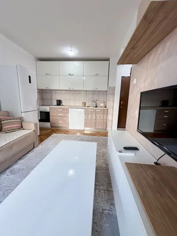 Rent, one bedroom apartment, 38m², Stari Aerodrom, Podgorica