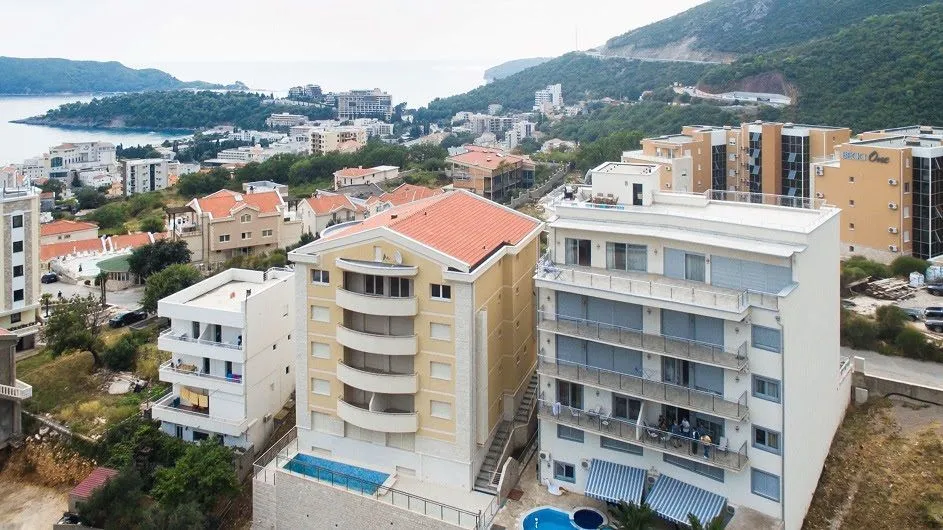 Sale, two bedroom apartment, 105m², Bečići, Budva