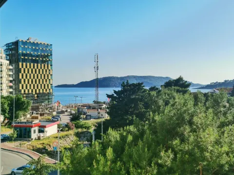 Rent, studio apartment, 26m², Bečići, Budva - image 5
