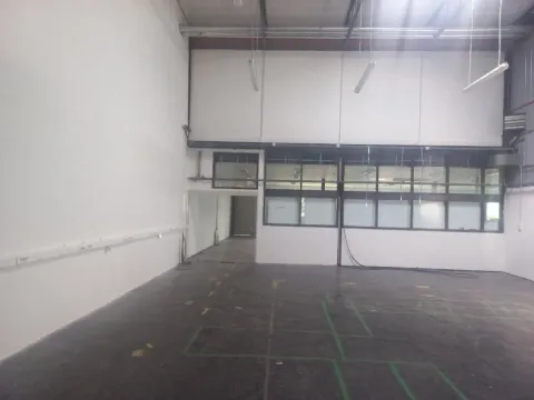 Izdavanje, poslovni prostor, 700m², Zemun Sve Podlokacije, Beograd - image 3