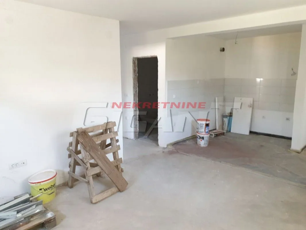 Prodaja, trosoban stan, 66m², Jajinci, Voždovac Sve Podlokacije