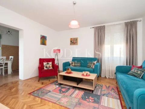 Izdavanje, jednosoban stan, 58m², Stari Aerodrom, Podgorica - image 1