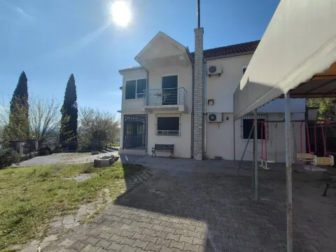 Prodaja, kuća, 200m², Doljani, Podgorica - image 4