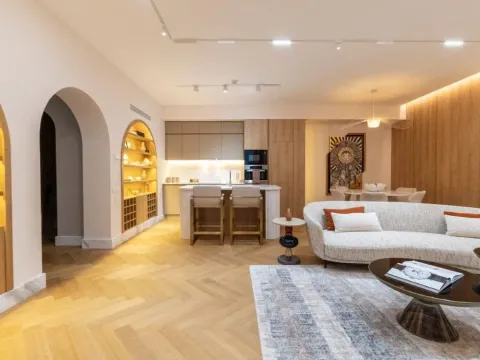 Sale, three bedroom apartment, 201m², Porto Montenegro, Tivat - image 23