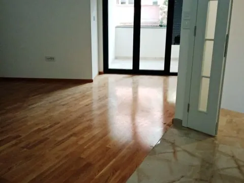 Prodaja, trosoban stan, 107m², Medijana, Niš - image 12