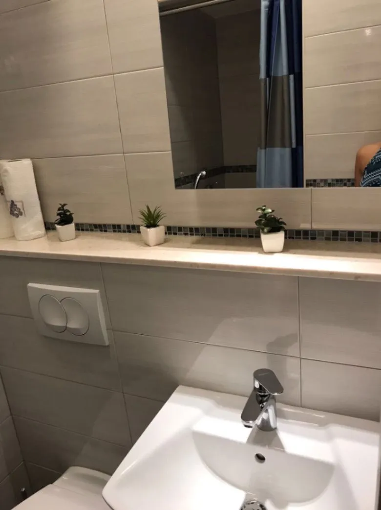 Izdavanje, garsonjera, 34m², Đenovići, Herceg Novi