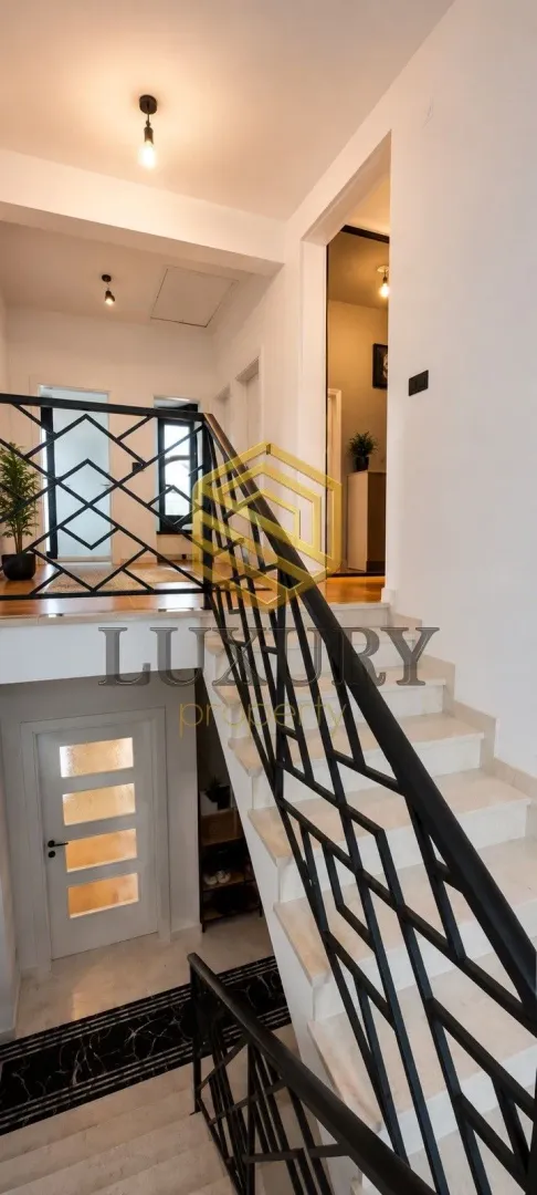 Rent, house, 180m², Gornja Gorica, Podgorica