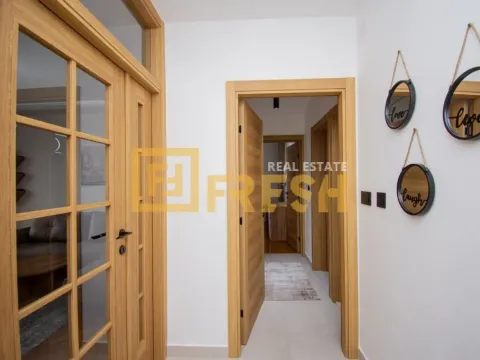 Izdavanje, dvosoban stan, 65m², Gintaš, Podgorica - image 10