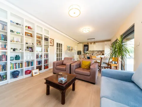 Prodaja, kuća, 130m², Tološi, Podgorica - image 32