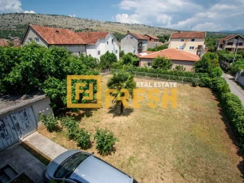 Izdavanje, kuća, 214m², Tološi, Podgorica - image 22