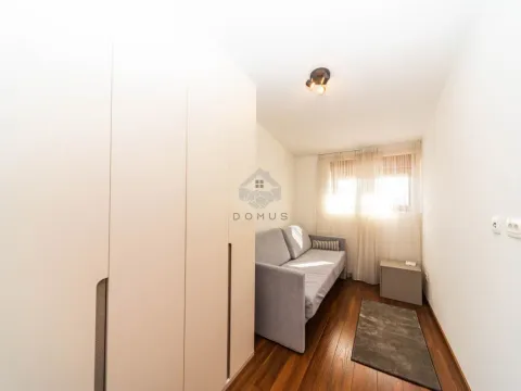 Izdavanje, četvorosoban stan, 127m², Master Kvart, Podgorica - image 16