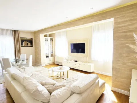 Prodaja, stan, 96m², City Kvart, Podgorica
