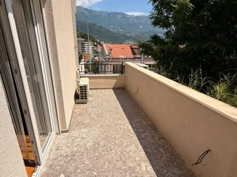 Prodaja, jednosoban stan, 47m², Centar, Budva - image 4