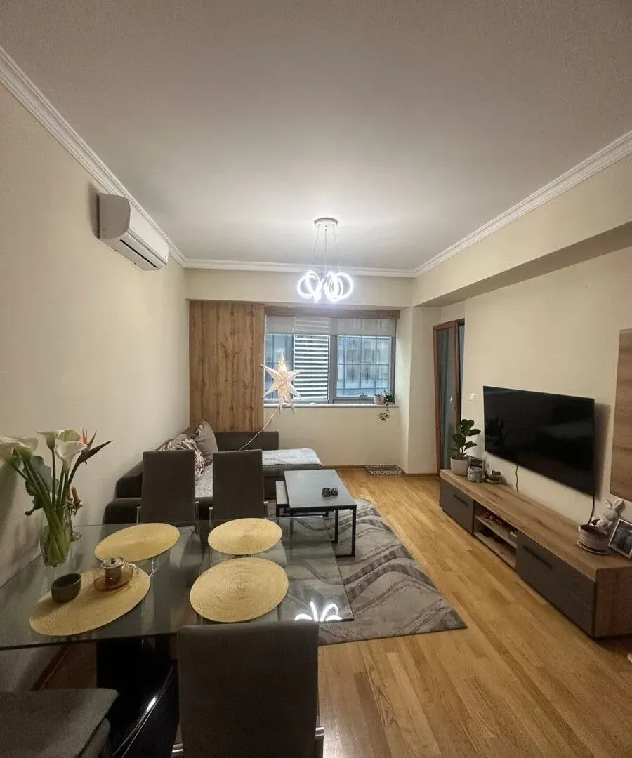 Izdavanje, jednosoban stan, 42m², Centar, Podgorica