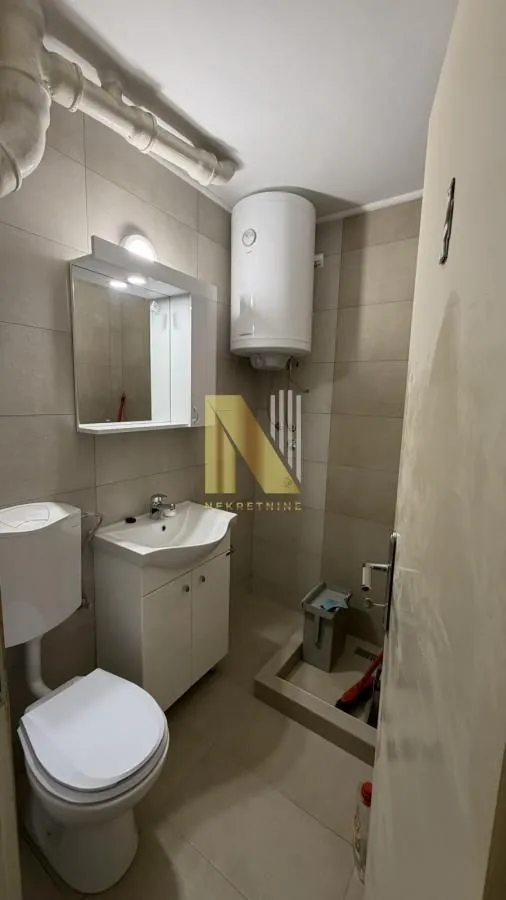 Izdavanje, dvosoban stan, 61m², Liman 2, Novi Sad Sve Podlokacije