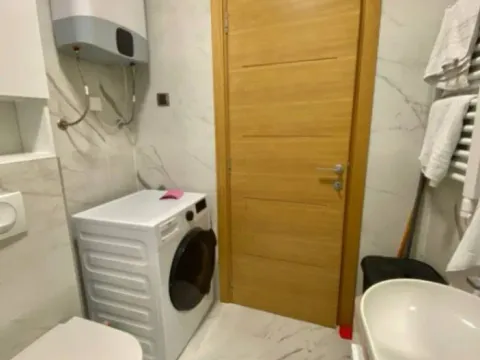 Izdavanje, jednosoban stan, 45m², Kod Capital Plaze, Podgorica - image 9