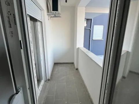 Sale, two bedroom apartment, 63m², Zagorič, Podgorica - image 12