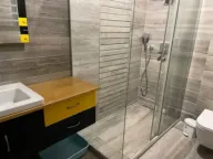 Izdavanje, trosoban stan, 100m², City Kvart, Podgorica - image 9