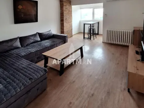 Stan in Botanička Bašta