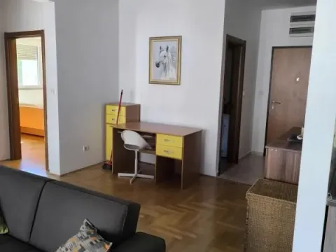 Izdavanje, dvosoban stan, 84m², Bar, Crna Gora - image 6