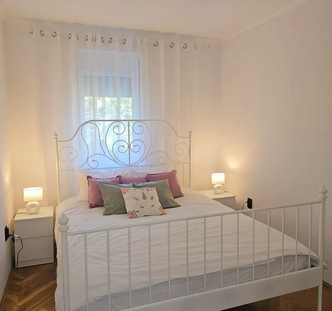 Prodaja, dvosoban stan, 52m², Dubovica, Budva
