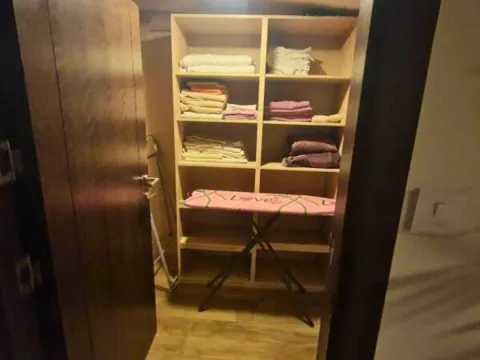 Izdavanje, trosoban stan, 123m², Vračar Sve Podlokacije, Beograd - image 10