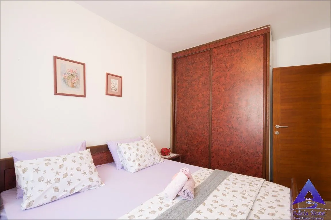 Sale, house, 290m², Podkošljun, Budva