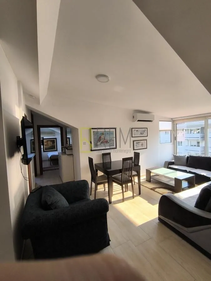 Prodaja, dvosoban stan, 78m², Tivat, Crna Gora