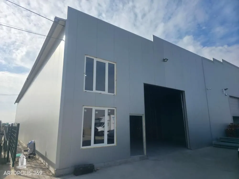 Rent, office space, 370m², Čukarica, Beograd