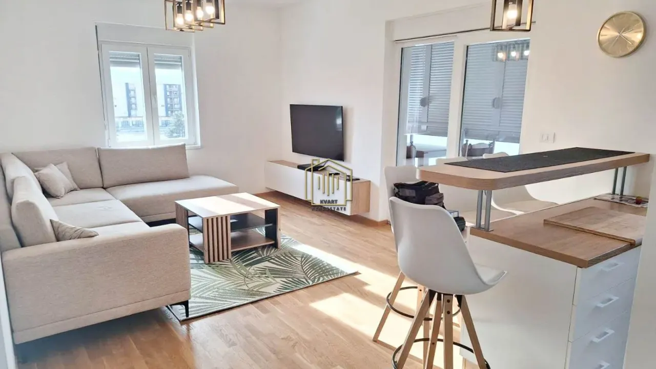 Izdavanje, dvosoban stan, 64m², City Kvart, Podgorica