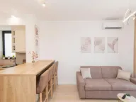 Rent, one bedroom apartment, 43m², Kalimanj, Tivat - image 3