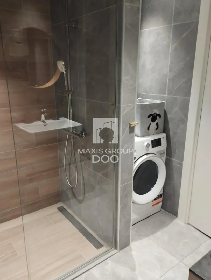 Izdavanje, jednosoban stan, 28m², Savski Venac, Beograd