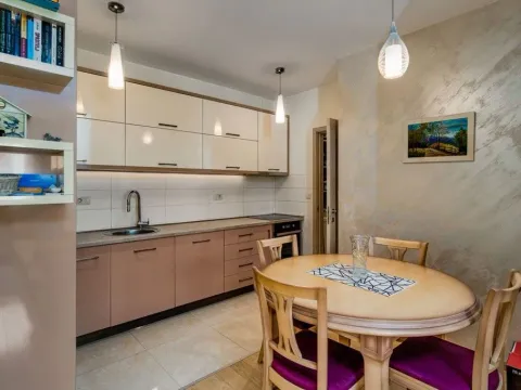 Sale, two bedroom apartment, 73m², City Kvart, Podgorica - image 8